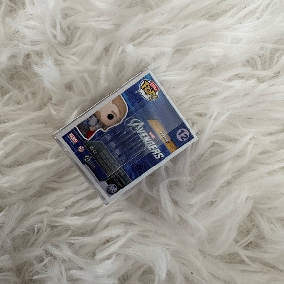 Bitty pop! Funko Pop! Vinyl Figure THOR Marvel - Picture 4 of 4